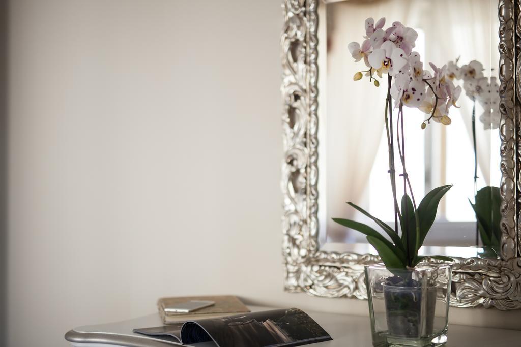 Kometa Suites & Apartments Φλωρεντία Δωμάτιο φωτογραφία