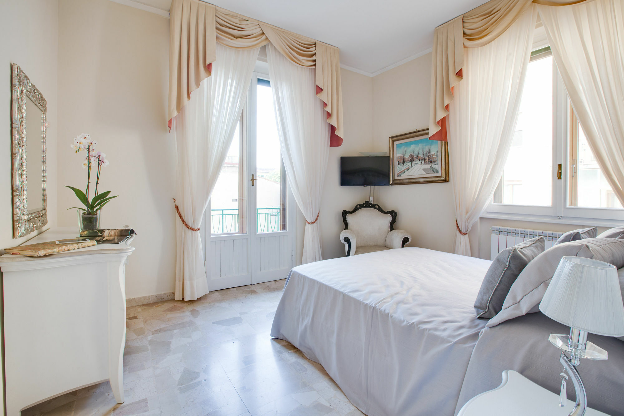 Kometa Suites & Apartments Φλωρεντία Εξωτερικό φωτογραφία